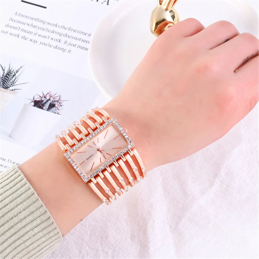 Montre Femme Diamant Rectangle Or 2025 – Bracelet Alliage Doré Quartz Luxe Cadeau