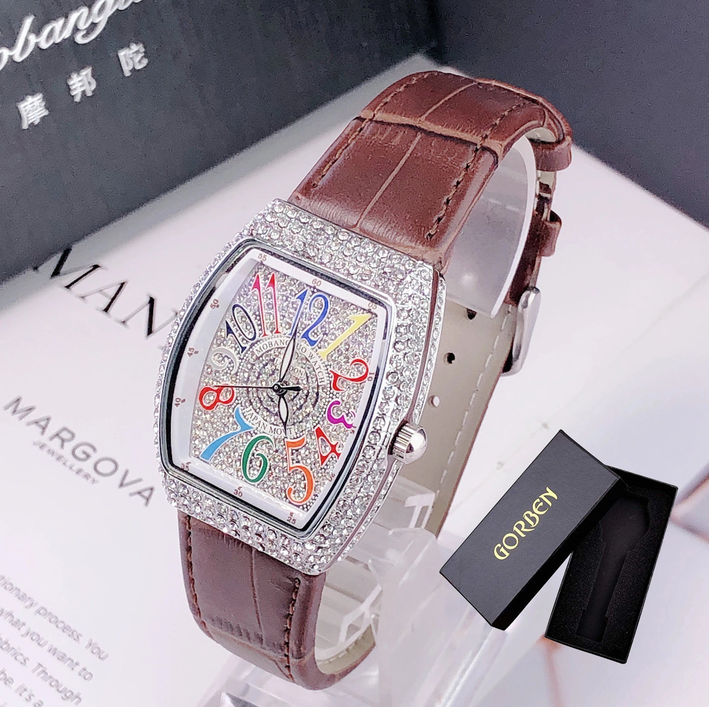 Montre Femme Luxe Diamant Cristal Cadran Rectangle Coloré Cuir Quartz – Design Unique Élégant
