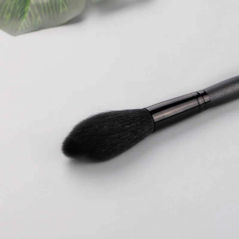Pinceau Highlighter Chichodo – Manche Bois Poils de Chèvre | Blush & Contouring