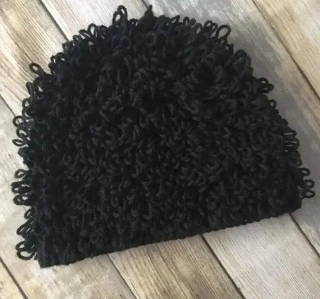 Lustige lockige Perückenmütze für Kinder – Gestrickte Wintermütze für Jungen und Mädchen, witziges Accessoire