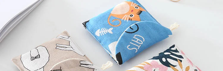 Mini Trousse Cosmétique Zippée Femme – Serviettes Hygiéniques, Rouge à Lèvres & Voyage | Pochette Monnaie & Écouteurs