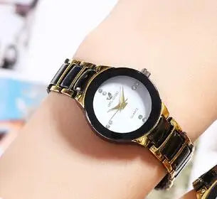 Montre Couple Luxe Acier Inoxydable – Femme & Homme Fashion Casual Idée Cadeau