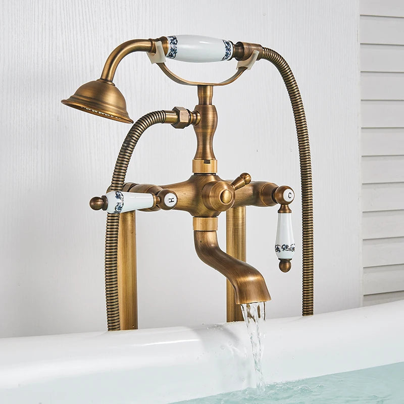 Robinet Baignoire Ìlot Sol Laiton Antique – Double Poignée, Bec Pivotant & Douchette | Style Vintage Salle de Bain
