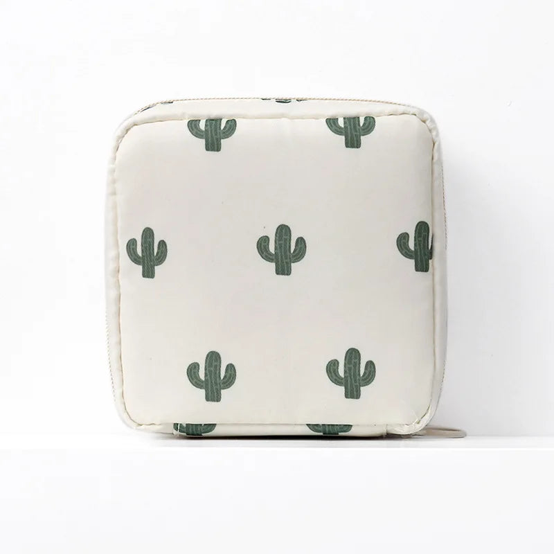 Mini Trousse Cosmétique Zippée Femme – Serviettes Hygiéniques, Rouge à Lèvres & Voyage | Pochette Monnaie & Écouteurs