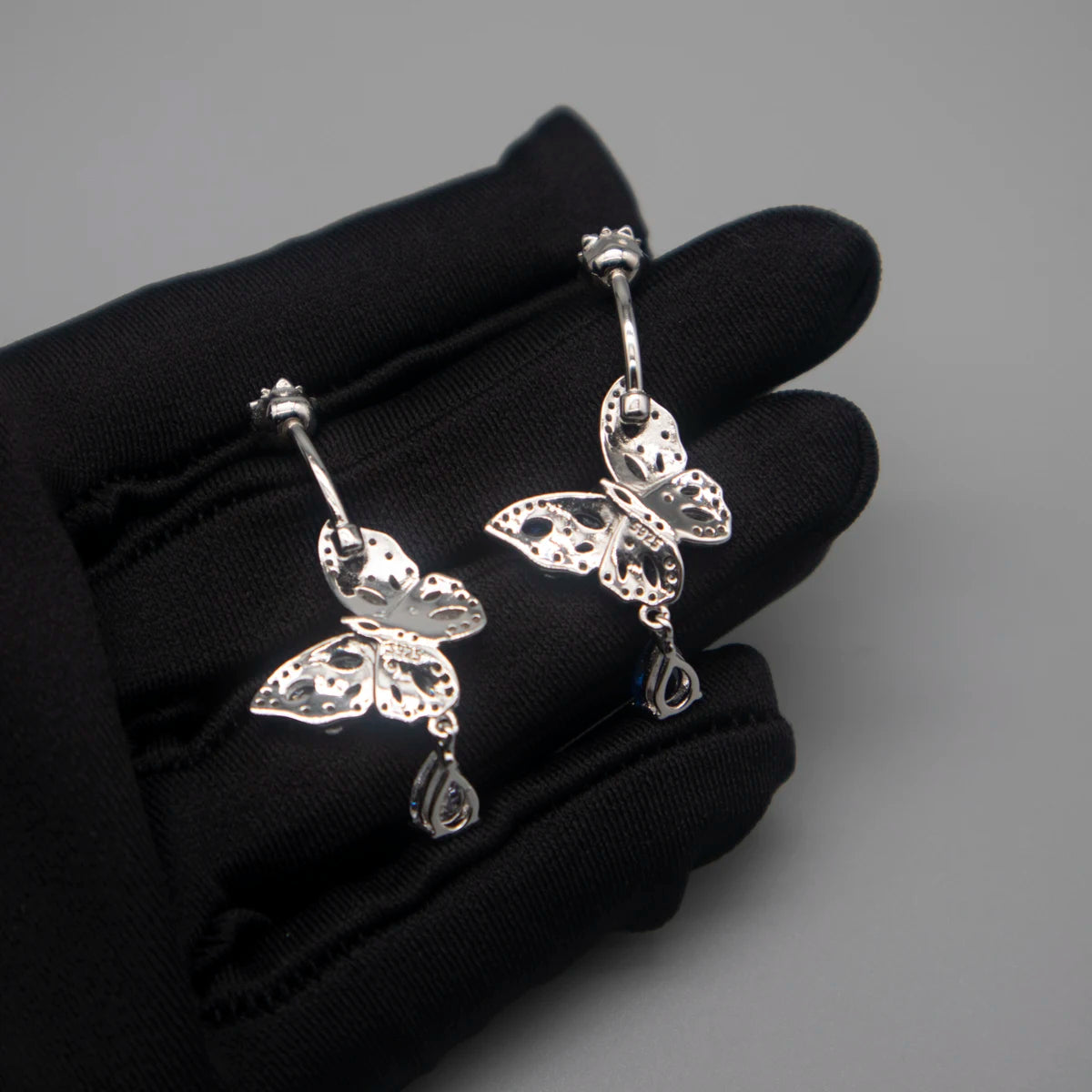 Bauchnabelpiercing Silber 925 Echter Schmetterling Weiße & Blaue Zirkonia – Premium Bauchnabelring für Damen | Feiner, Eleganter & Hypoallergener Körperschmuck