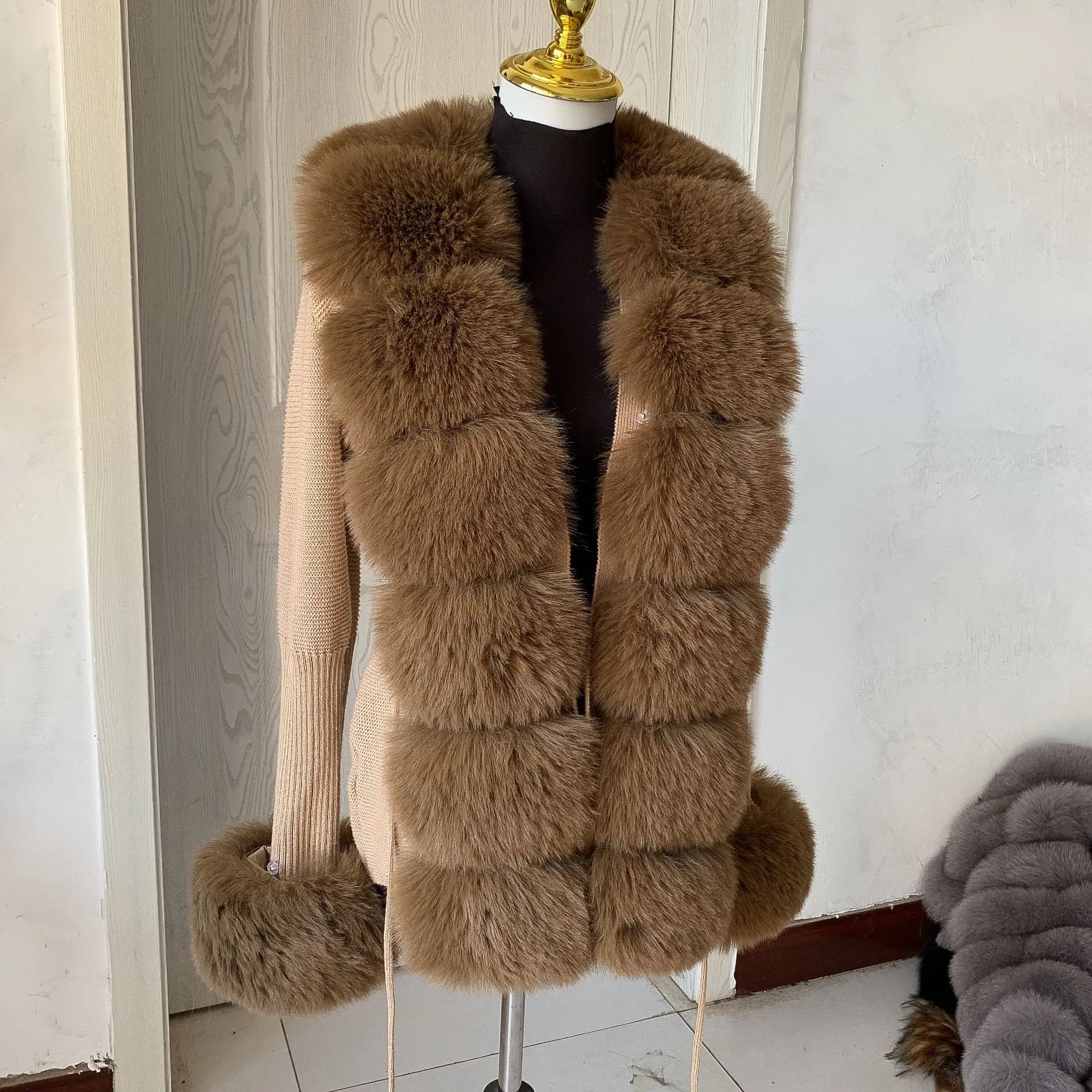 Damen Cardigan Strick Kragen Kunstpelz Fuchs Elegant – Chic & Luxuriöser Pullover Mantel | Frühling Herbst