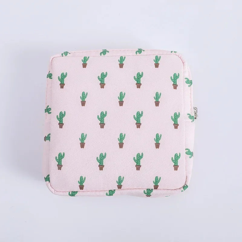 Mini Trousse Cosmétique Zippée Femme – Serviettes Hygiéniques, Rouge à Lèvres & Voyage | Pochette Monnaie & Écouteurs
