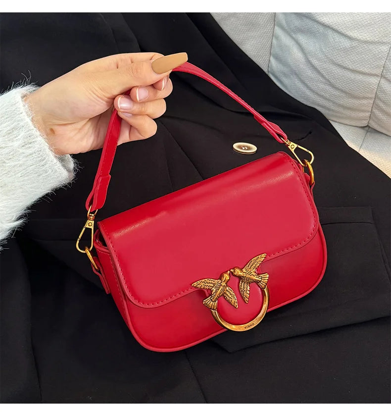 Sac Bandoulière Femme Chaîne Métal Logo – Pochette Crossbody Couleur Unie Fermeture Magnétique