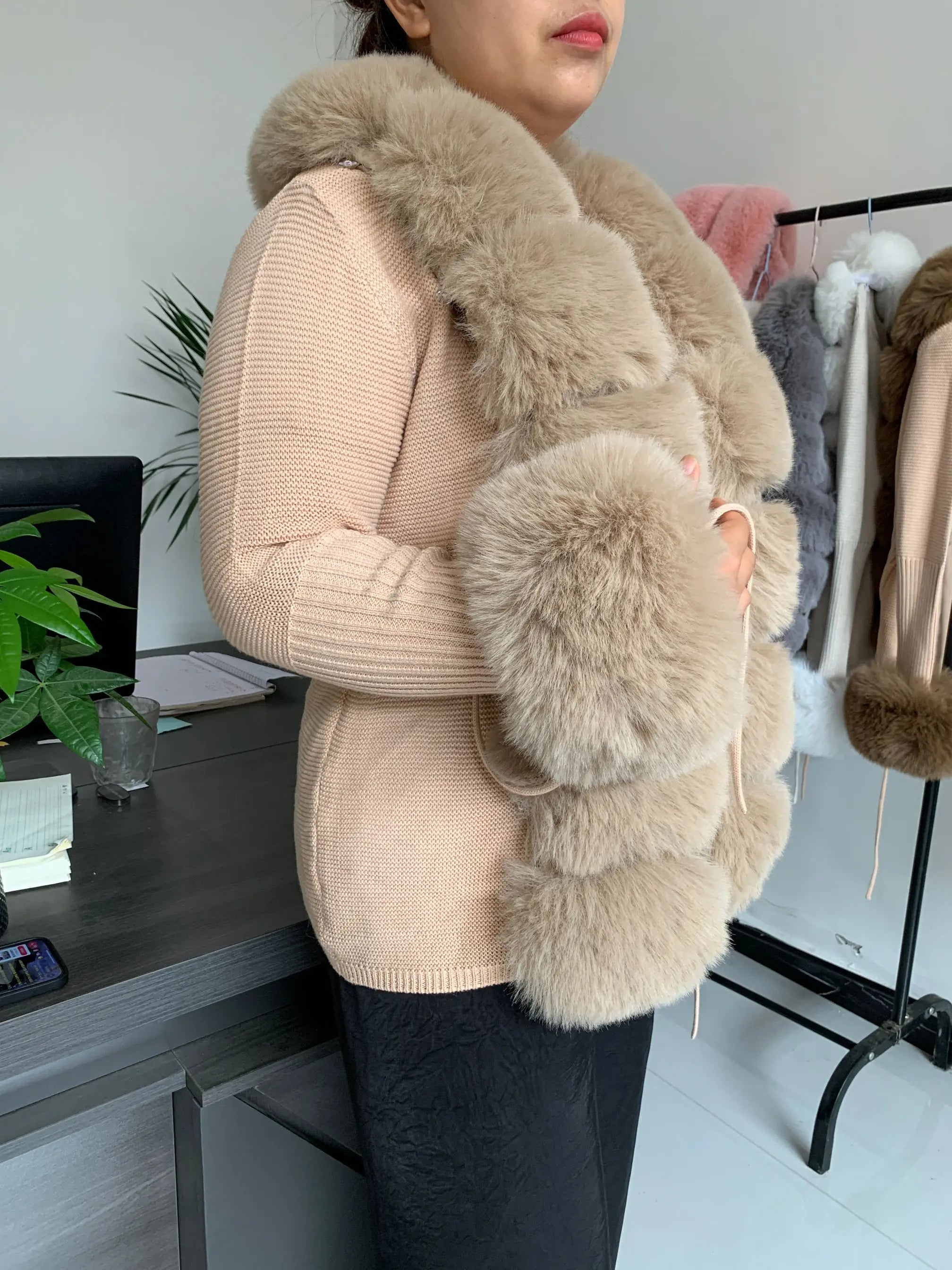Damen Cardigan Strick Kragen Kunstpelz Fuchs Elegant – Chic & Luxuriöser Pullover Mantel | Frühling Herbst