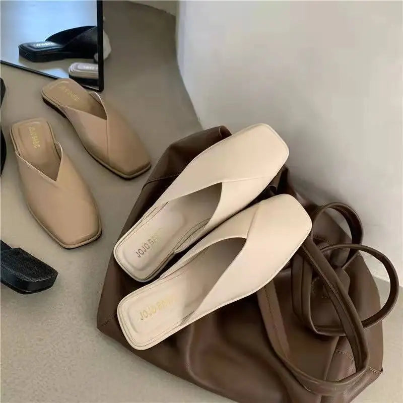 Mules Designer Cuir Bout Pointu Femme Été 2025 – Sandales Élégantes Chic Low Heel