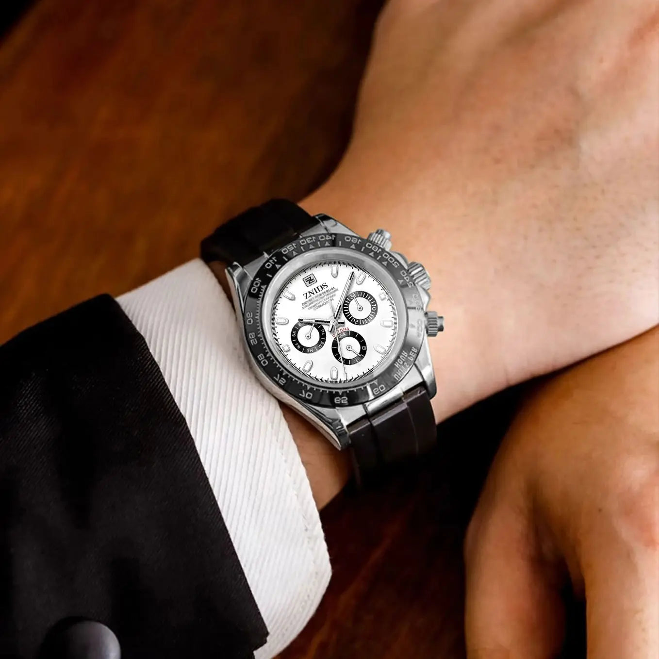 Montre Homme Luxe Légère Quartz Bracelet Silicone – Étanche Multifonction Business & Quotidien