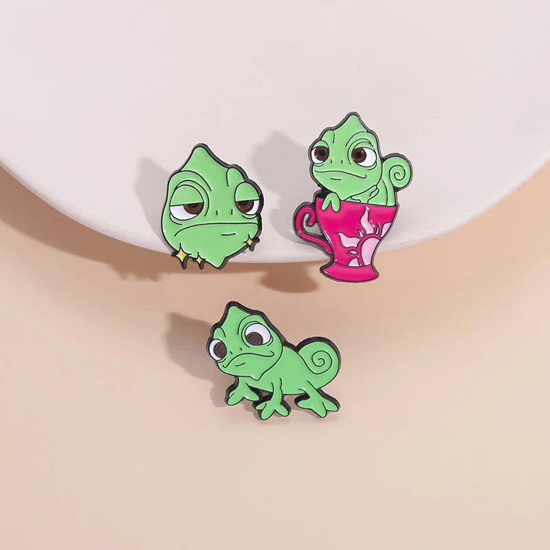 Pin's Émail Animaux Cartoon – Pingouin, Grenouille, Lapin & Chat | Broche Métal Badge Lapel | Bijou Cadeau Tendance