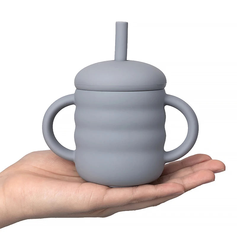 Baby-Silikonbecher mit Strohhalm – Auslaufsichere Lerntasse, tragbar, für Kinder-Snacks