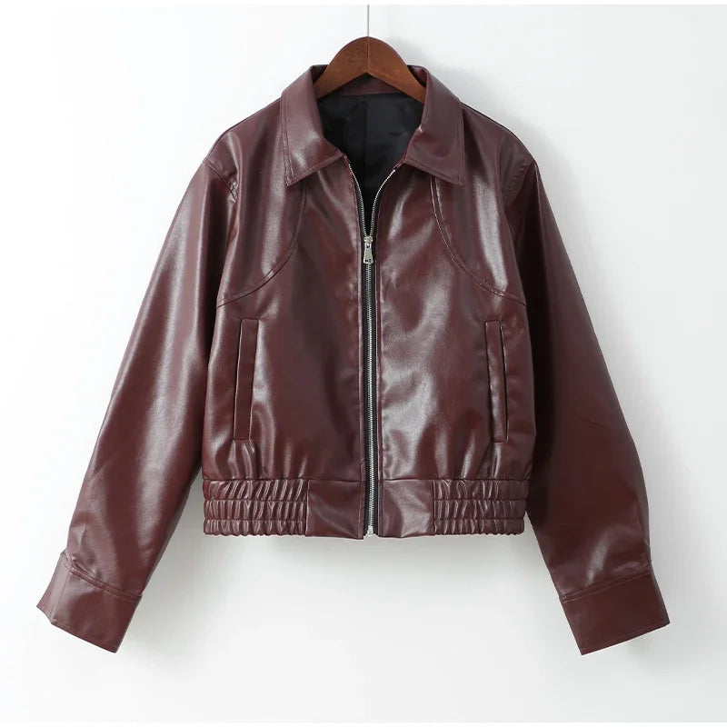 Kurze Damenjacke aus weinrotem PU-Leder, schmal geschnitten, Motorradstil, Reißverschluss, Revers, lange Ärmel – lässiger, schicker Perfecto | Highstreet