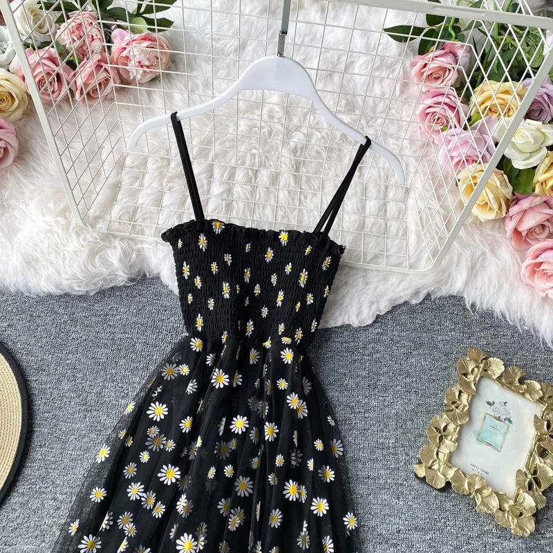Robe Longue Dentelle Mesh Imprimé Marguerites - Bretelles Fines Fronces Sexy Korean Fashion Été