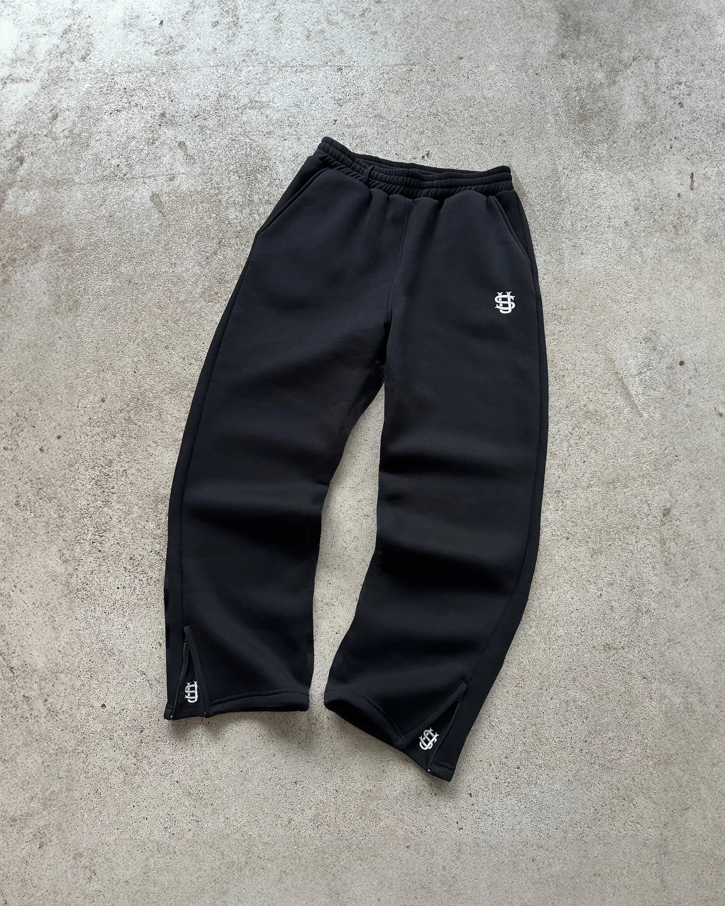 Pantalon Homme Y2K Rétro Loose Droit – Zip Bas de Jambe Broderie Hip Hop Harajuku Streetwear Casual | Mode Homme Premium