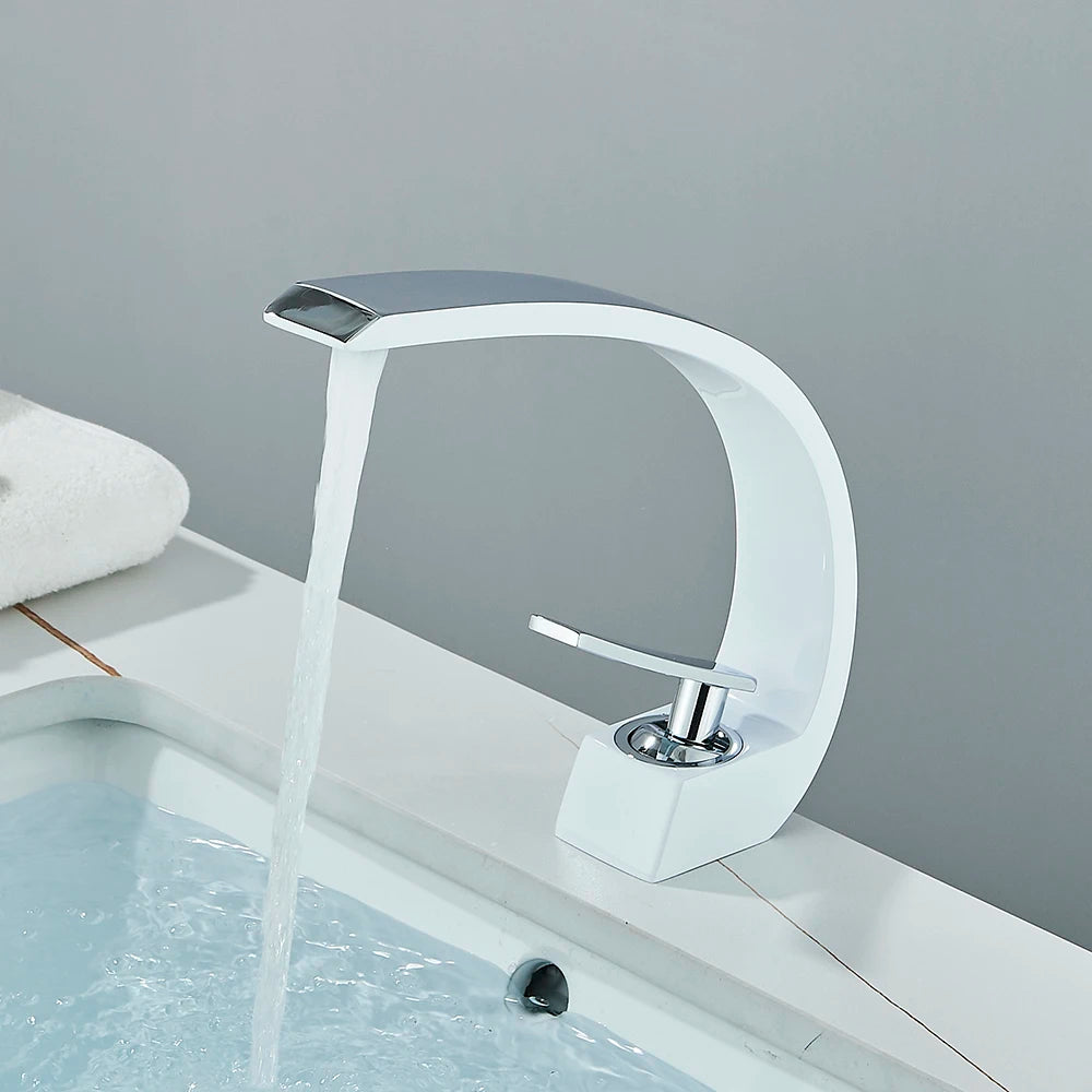 Uythner Robinet Lavabo Noir en Laiton – Mitigeur Mono-Commande 1 Trou | Eau Chaude & Froide Salle de Bain