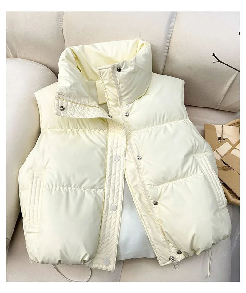 Gilet Doudoune Femme Sans Manches Col Montant Chaud Léger Casual Hiver – Veste Matelassée Élégante Confortable | Mode 2026