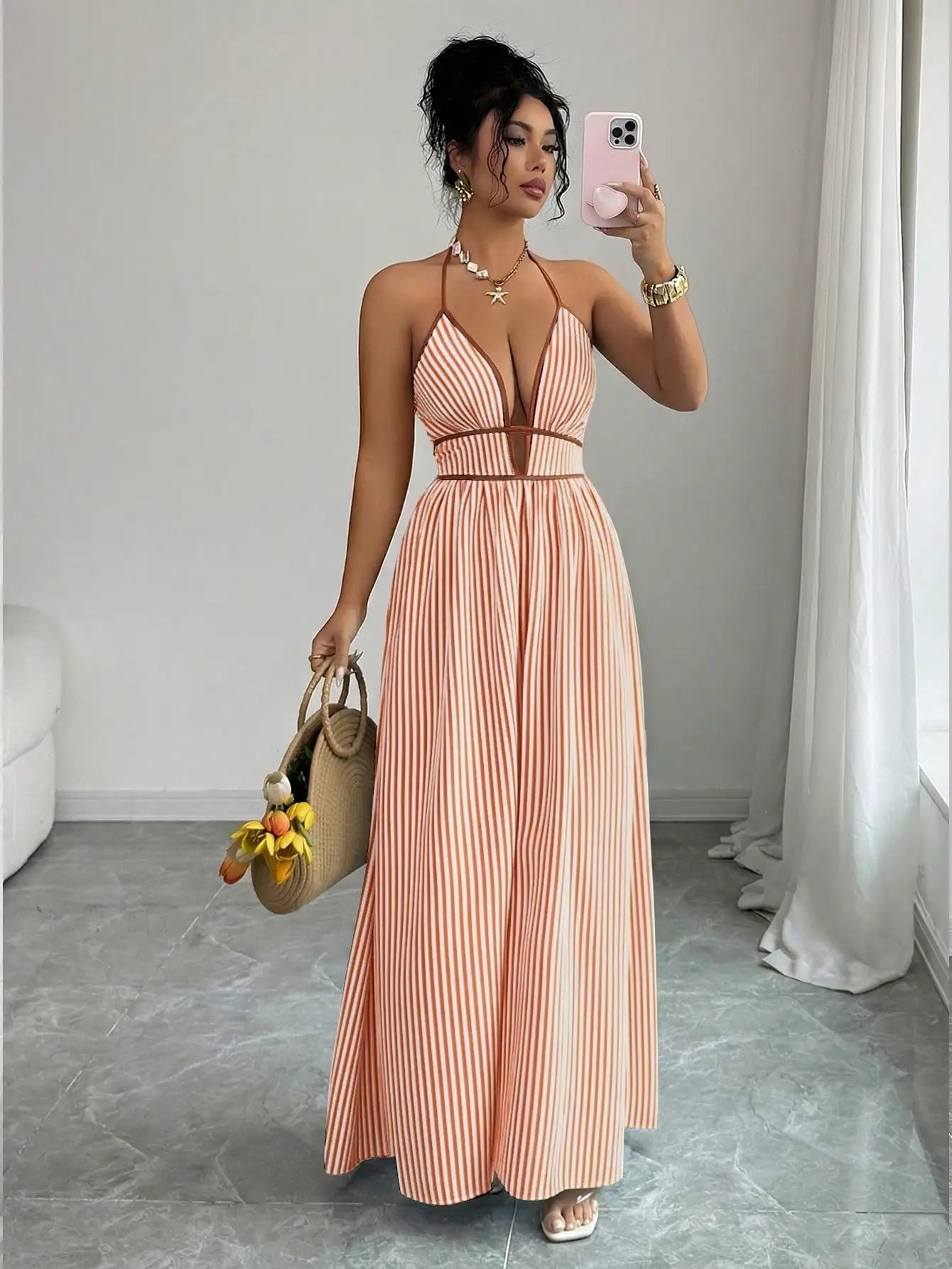 Robe Maxi Rayée Col Plongé Halter - Style Vacances & Plage Premium