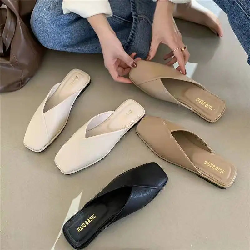 Mules Designer Cuir Bout Pointu Femme Été 2025 – Sandales Élégantes Chic Low Heel