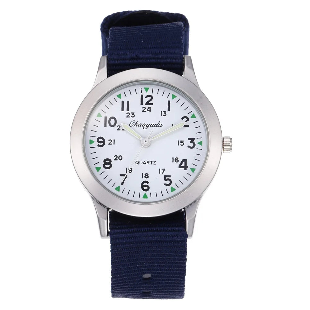 Montre Enfant UTHAI CQ26 Sport Quartz – Fille Garçon Lumineuse Étanche Cadeau