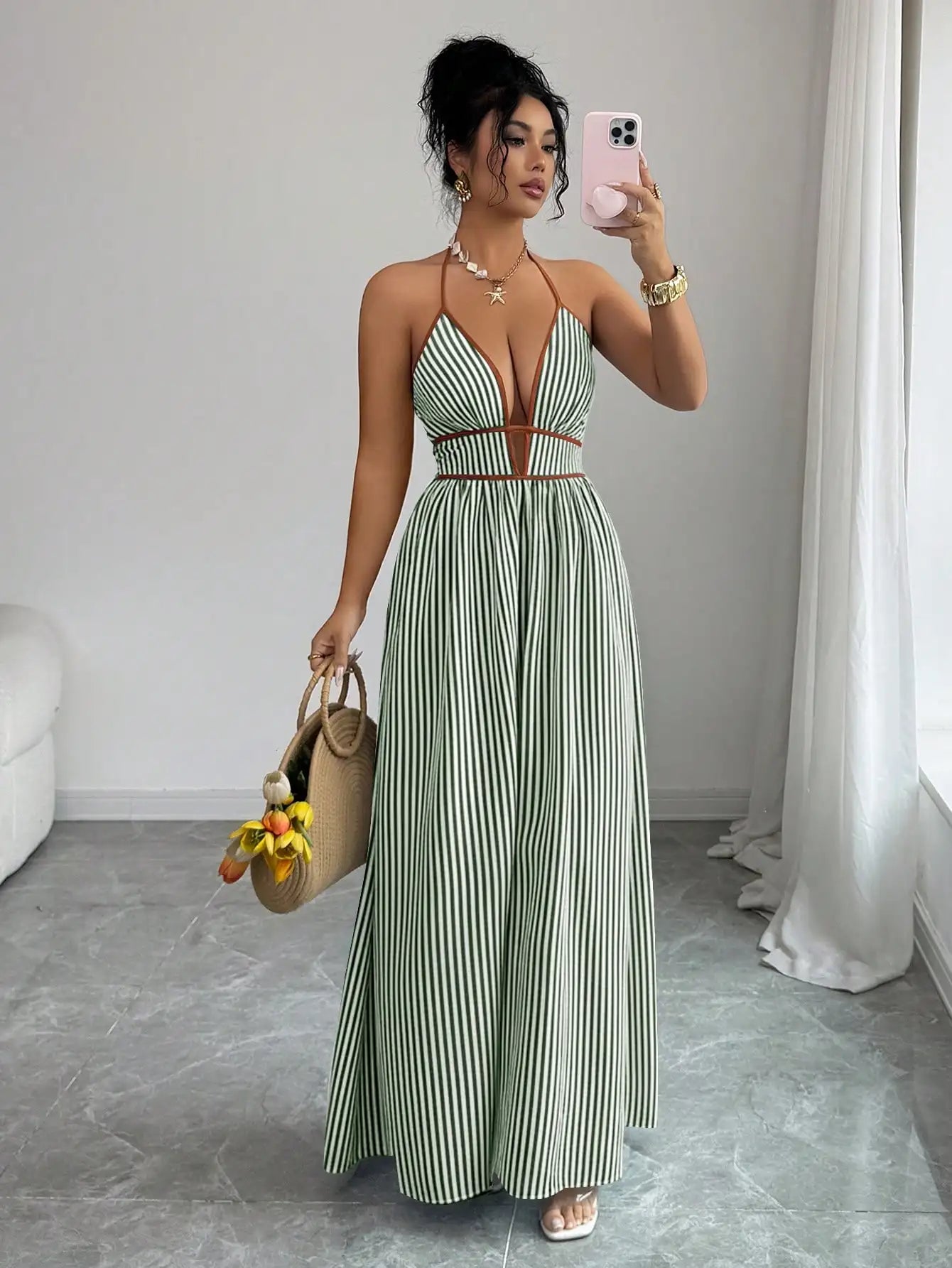 Robe Maxi Rayée Col Plongé Halter - Style Vacances & Plage Premium