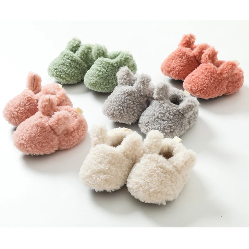 Chaussons Bébé Hiver Unisexe – Bottines Douces Cachemire Agneau Antidérapantes Chauds Nouveau-Né Toddler