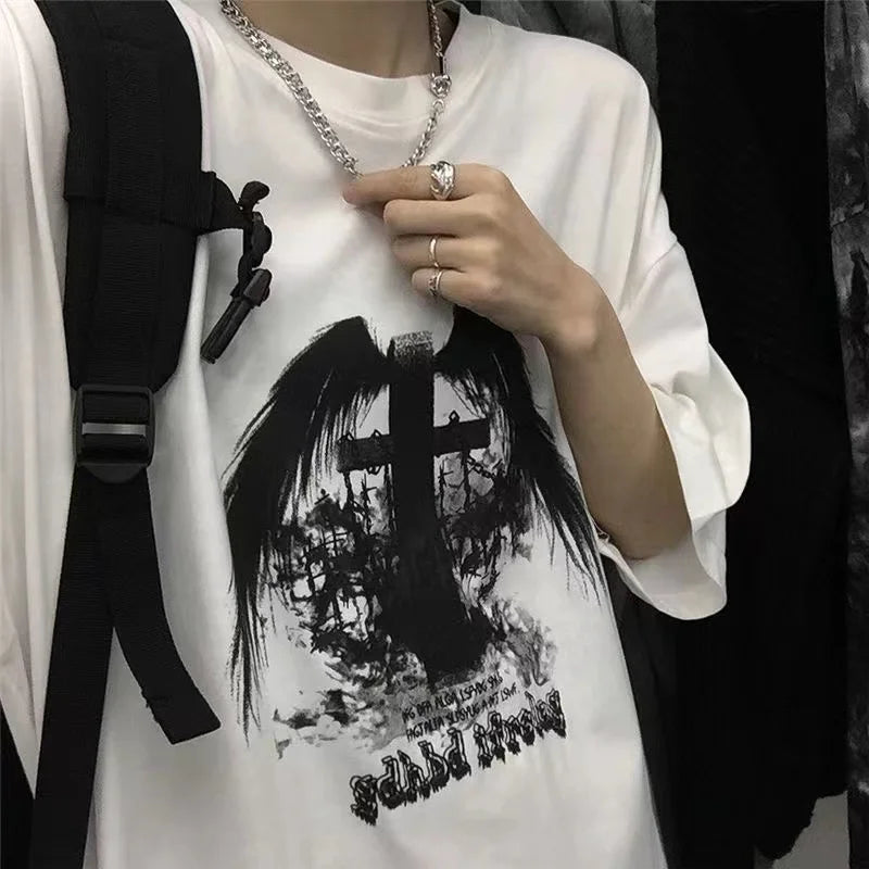 T-Shirt Unisexe Gothic Skull Oversize Loose Été – Streetwear Dark Anime Y2K Manches Courtes Tendance | Mode Homme & Femme