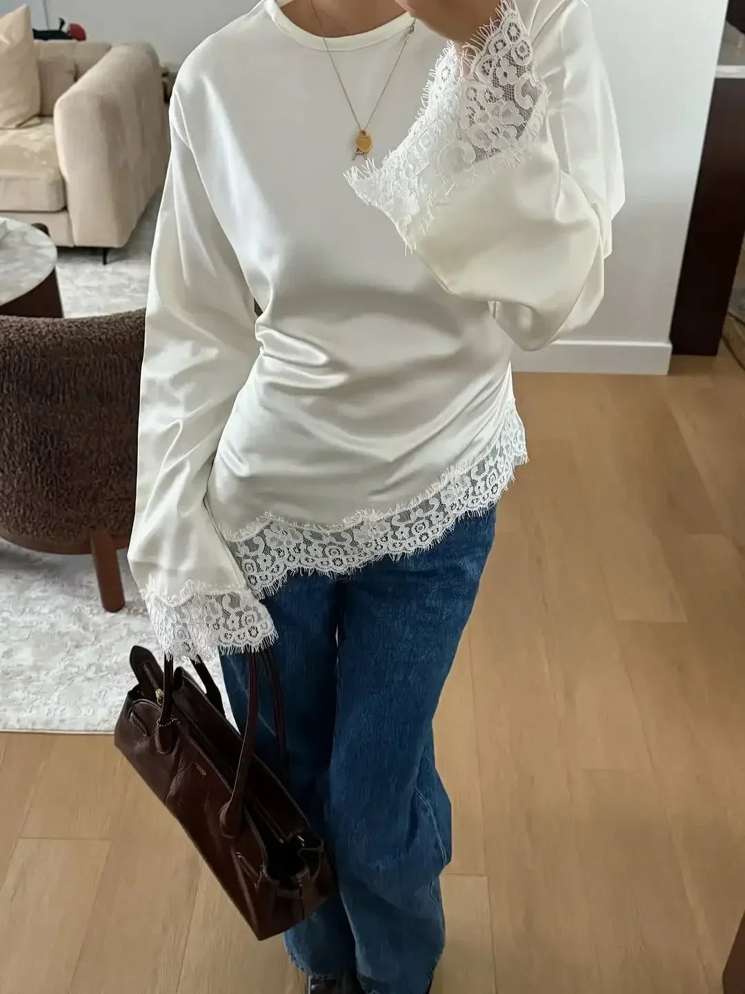 Top elegant aus Satin mit Spitze, Patchwork, Langarm, Spaghettiträgern – Lässige Bluse für Damen | Frühling 2026