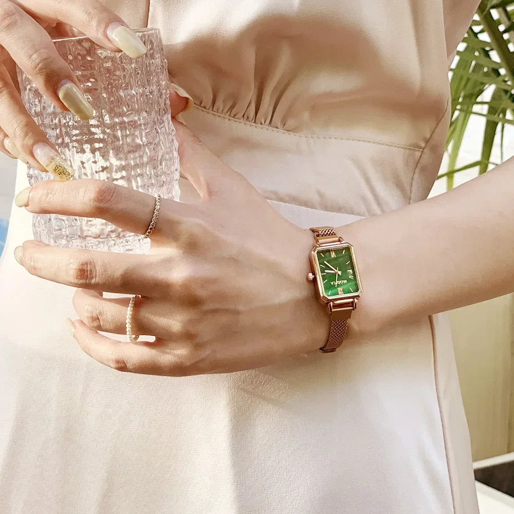 Montre Femme Luxe Carrée Quartz Maille Magnétique Or Rose – Cadran Vert Élégante Minimaliste
