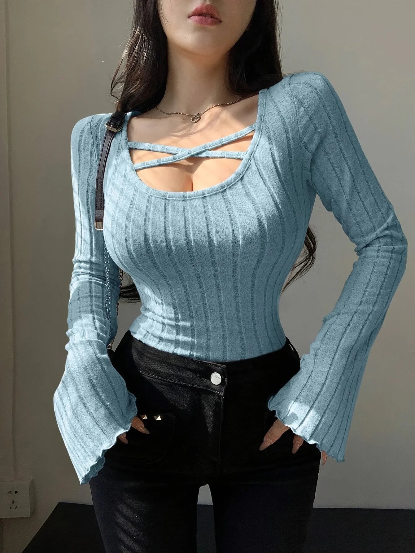 Damen Strick-Top Quadratischer Ausschnitt Langarm Überkreuzte Träger Gerippt Schmale Passform Casual – T-Shirt Streetwear Herbst Winter | Mode