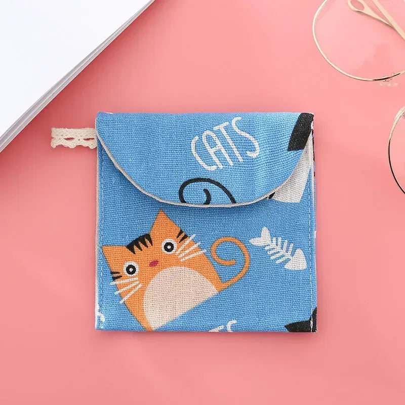 Mini Trousse Cosmétique Zippée Femme – Serviettes Hygiéniques, Rouge à Lèvres & Voyage | Pochette Monnaie & Écouteurs