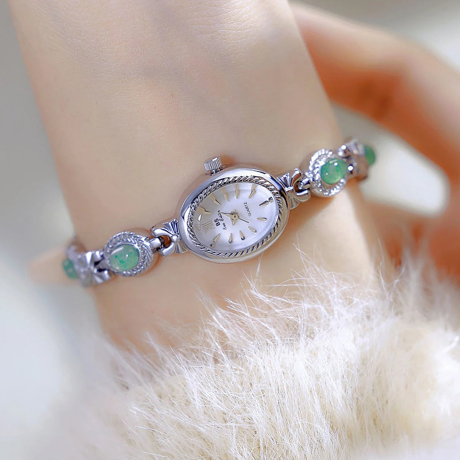 Montre Femme Luxe Jade Bracelet Quartz Dorée – Élégante Fashion Cadeau Idéal