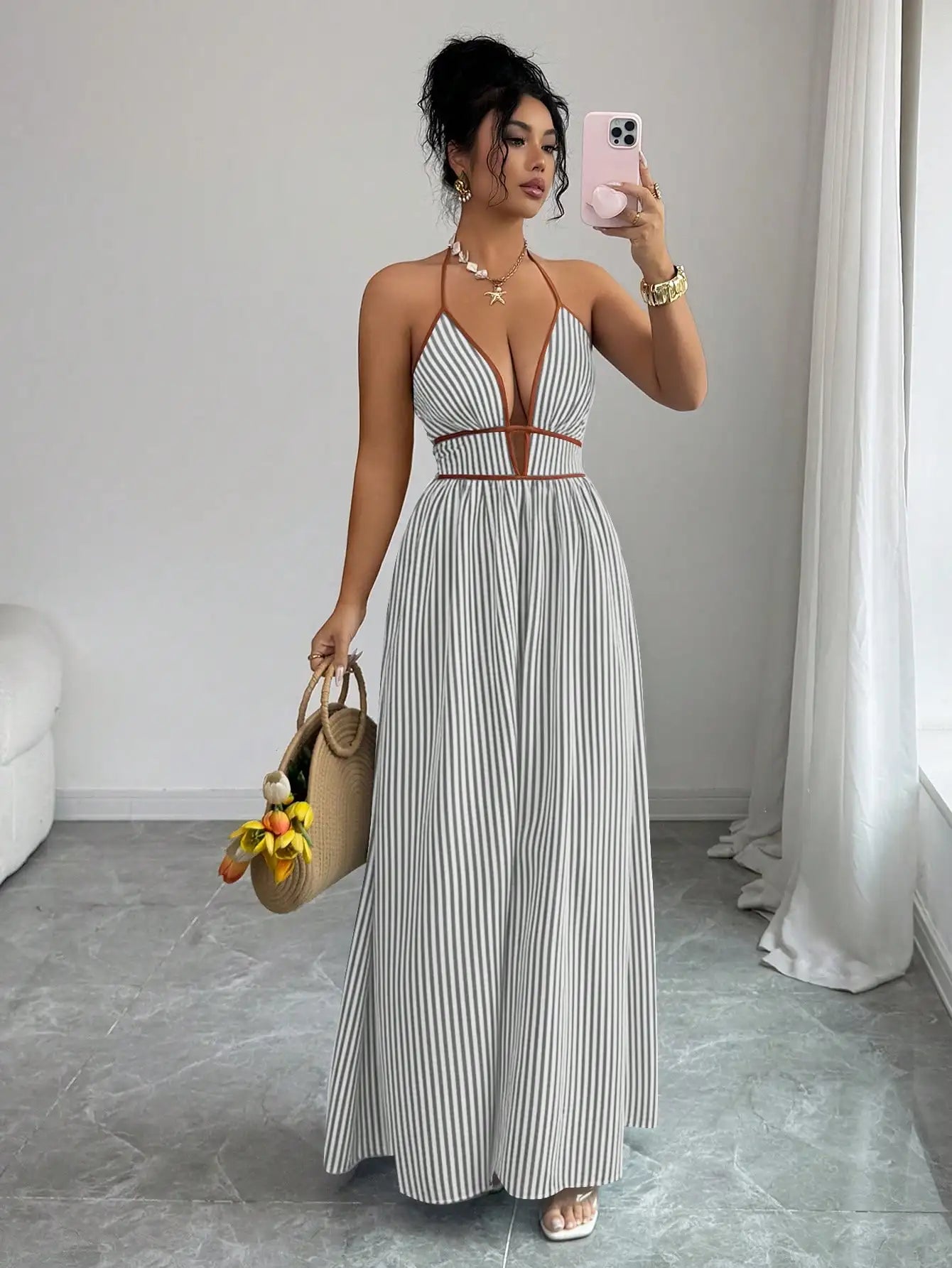 Robe Maxi Rayée Col Plongé Halter - Style Vacances & Plage Premium
