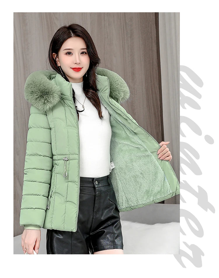 Doudoune Courte Femme À Capuche – Manteau Matelassé Chaud Haute Qualité | Hiver 2025 Tendance