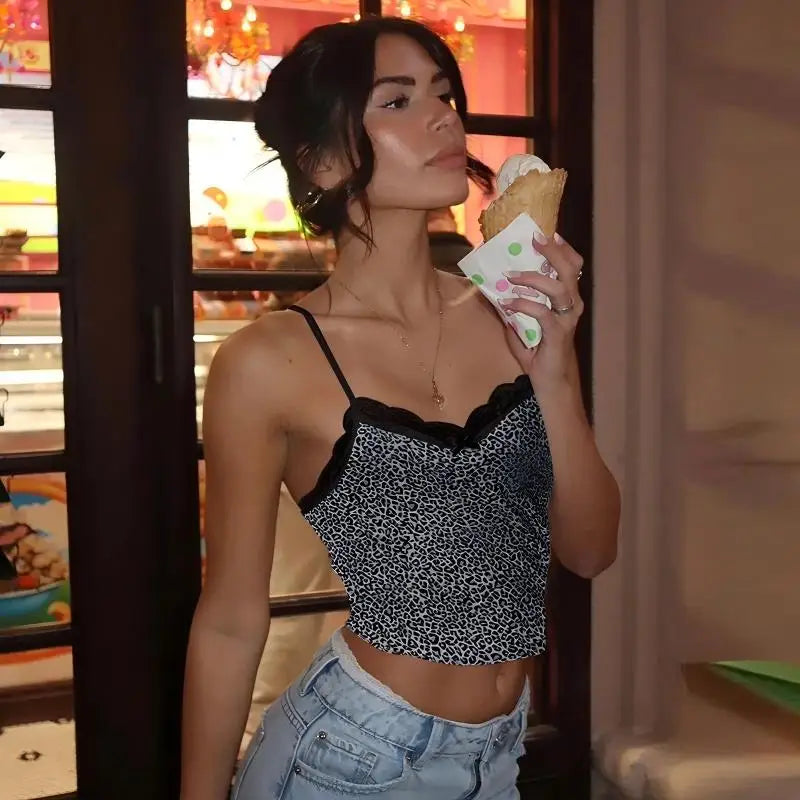 Top Crop Léopard Dentelle & Nœud - Streetwear Femme Festival & Soirée