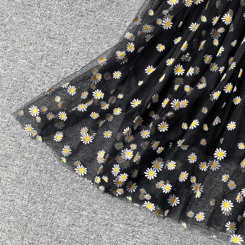 Robe Longue Dentelle Mesh Imprimé Marguerites - Bretelles Fines Fronces Sexy Korean Fashion Été
