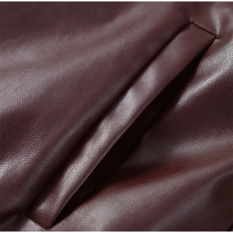Kurze Damenjacke aus weinrotem PU-Leder, schmal geschnitten, Motorradstil, Reißverschluss, Revers, lange Ärmel – lässiger, schicker Perfecto | Highstreet