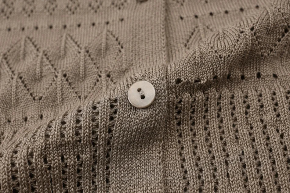 Tenue Assortie Famille – Robe Smockée Carreaux Marron Fille & Pull Tricoté Garçon Collection Heritage
