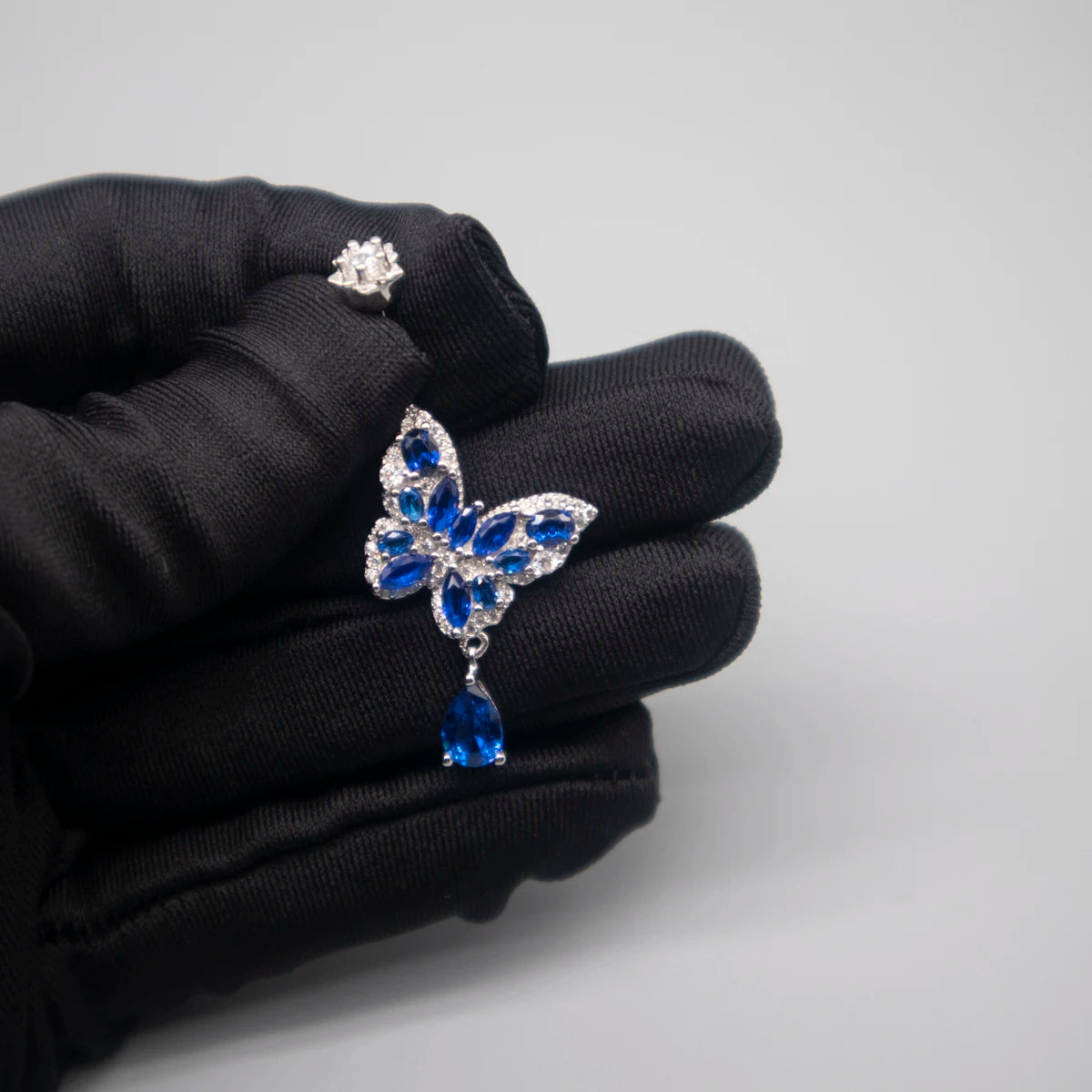 Bauchnabelpiercing Silber 925 Echter Schmetterling Weiße & Blaue Zirkonia – Premium Bauchnabelring für Damen | Feiner, Eleganter & Hypoallergener Körperschmuck