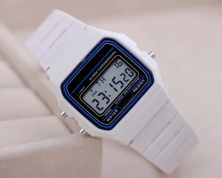Montre Unisexe Digital LED Or Sport 2025 – Bracelet Électronique Étanche Homme Femme