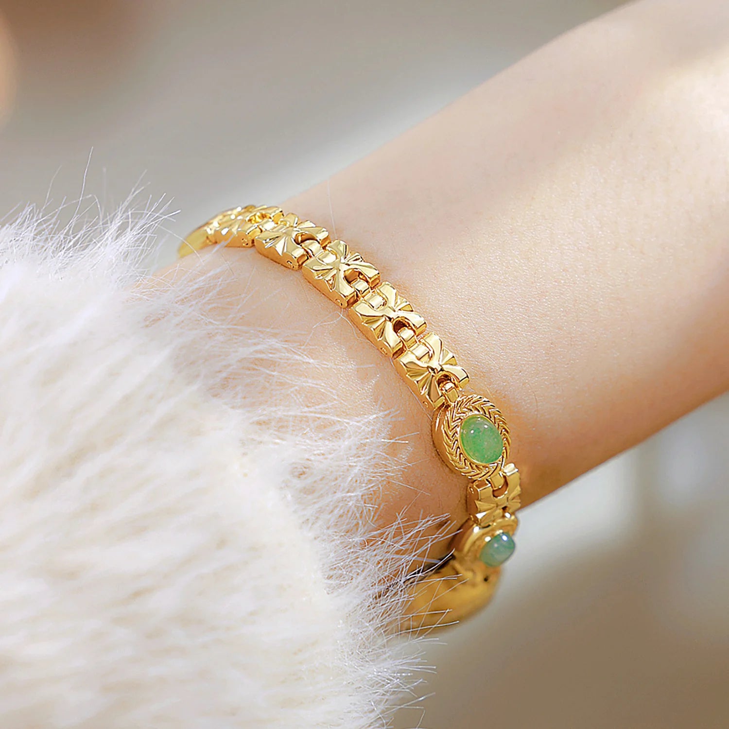Montre Femme Luxe Jade Bracelet Quartz Dorée – Élégante Fashion Cadeau Idéal