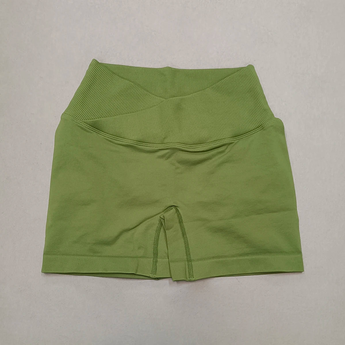 Short Yoga Femme Taille Haute Croisée Gainant Fessier Gym Running Fitness – Short Sport Sculptant Élastique | Mode Athleisure
