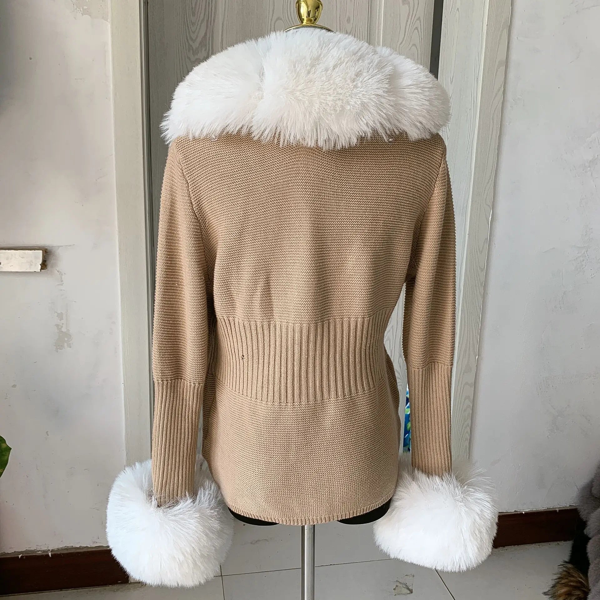 Damen Cardigan Strick Kragen Kunstpelz Fuchs Elegant – Chic & Luxuriöser Pullover Mantel | Frühling Herbst