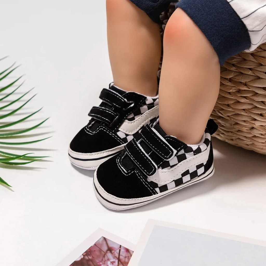 Chaussures Bébé Toile Unisexe Semelle Antidérapante – Sneakers Premiers Pas Garçon Fille Casual