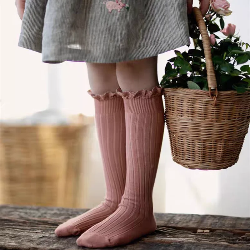 Chaussettes Hautes Fille à Volants Dentelle Fleur – Coton Doux Princesse 0-8 Ans