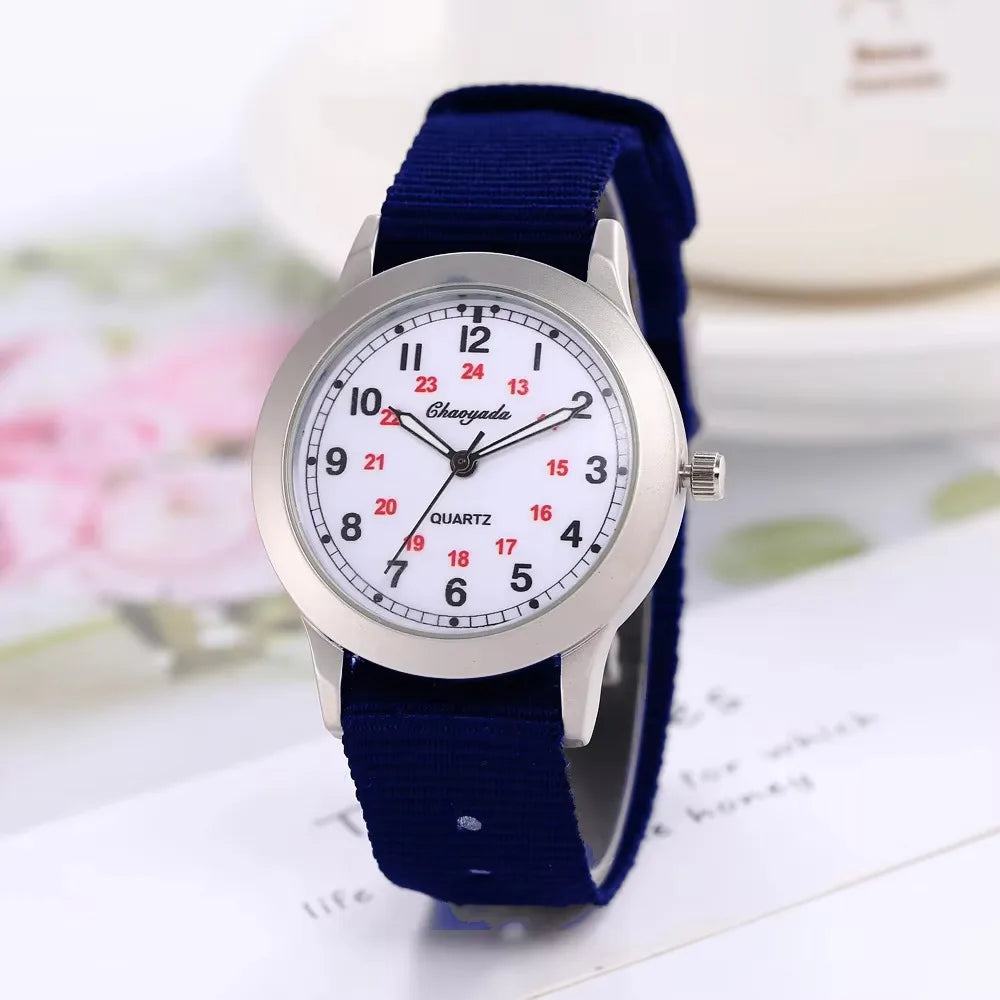 Montre Enfant UTHAI CQ26 Sport Quartz – Fille Garçon Lumineuse Étanche Cadeau