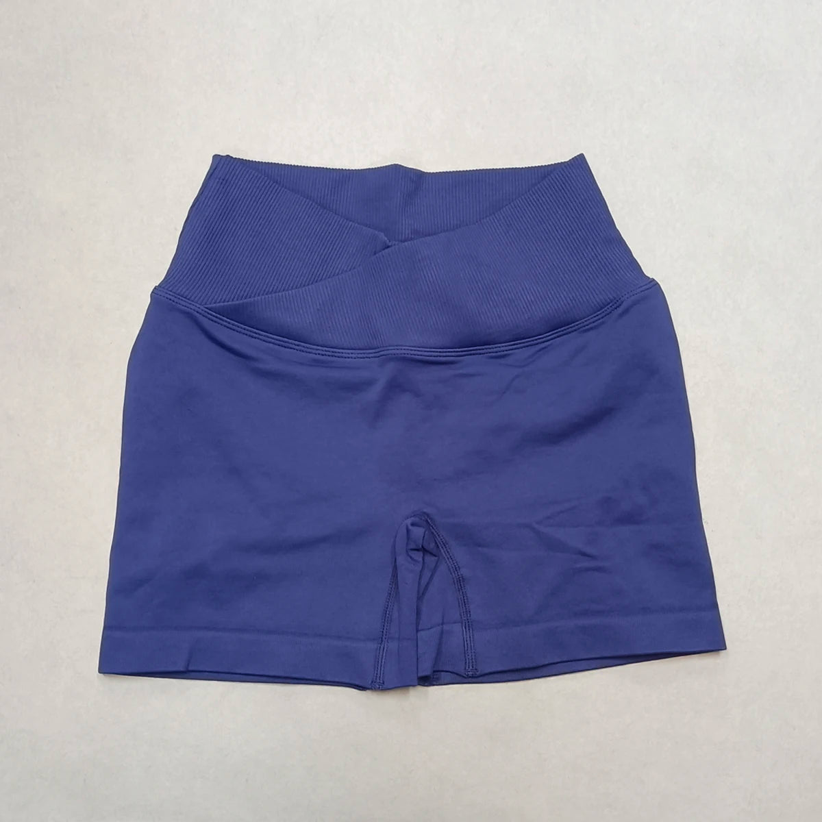 Short Yoga Femme Taille Haute Croisée Gainant Fessier Gym Running Fitness – Short Sport Sculptant Élastique | Mode Athleisure
