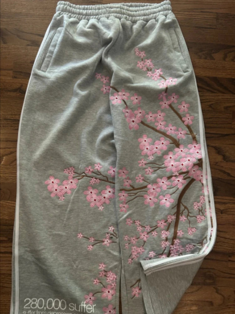 Pantalon Unisexe Y2K Américain Harajuku Rétro Broderie Fleurs de Cerisier Loose Large – Sport Casual Fashion Homme & Femme | Mode Streetwear