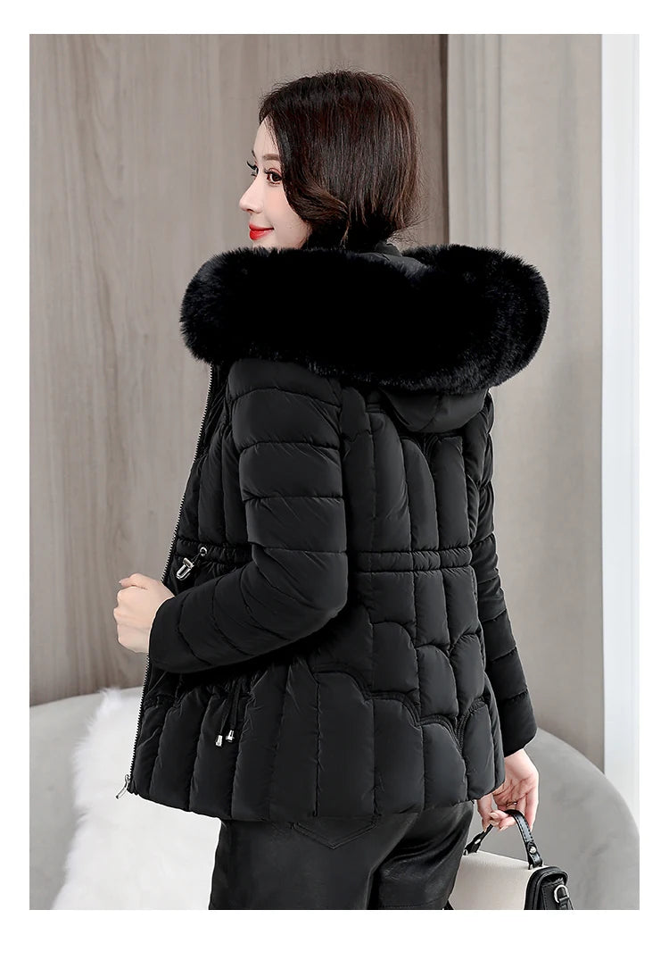 Doudoune Courte Femme À Capuche – Manteau Matelassé Chaud Haute Qualité | Hiver 2025 Tendance
